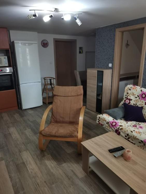 Апартаменти Apartman Damiko Хршибска Екстер'єр фото